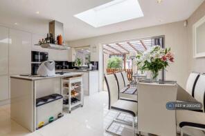 1, Springvale Avenue, Brentford TW8 9QH