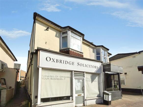 1 Bedroom Unfurnished Flat to Rent