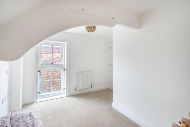 2 bed Town House for sale Image 9