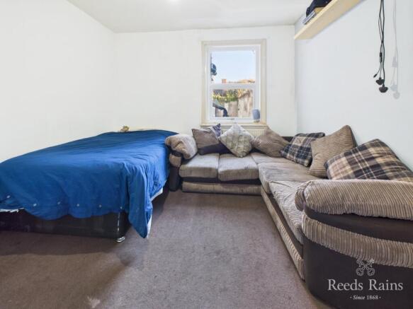 3 bed Terraced for sale Image 6