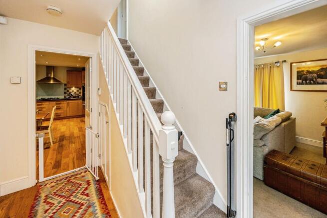 4 bed Detached for sale Image 10