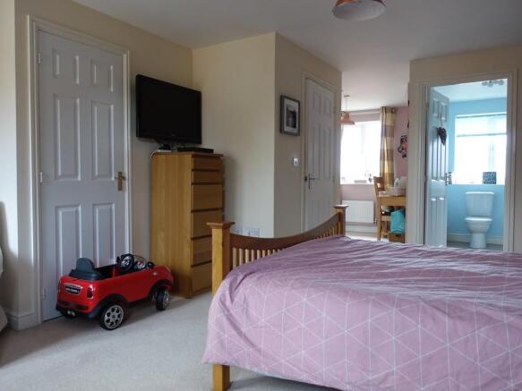 Photo 13