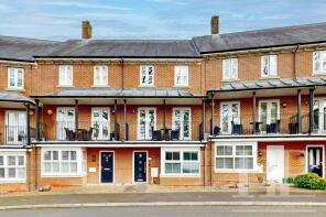 95, Stone Court, Maidenbower, Crawley RH10 7RY