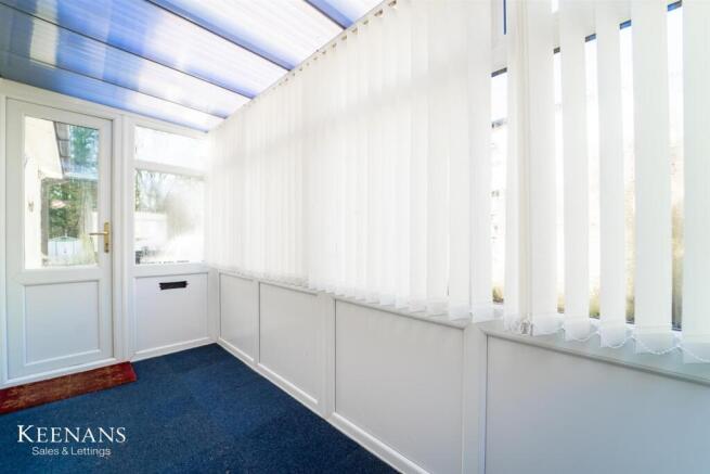 2 bed Park Home for sale Image 9