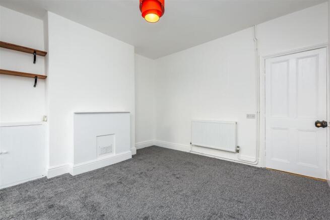 33 Sleaford Rd, Newark, NG24 1NF-4.jpg