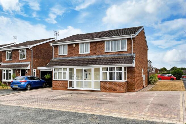 53 Mercia Drive-03.jpg