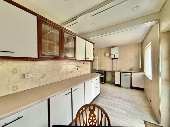 2 bed Semi-Detached for sale Image 4