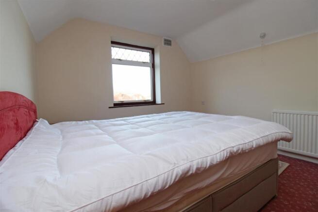 Bedroom 2..jpg