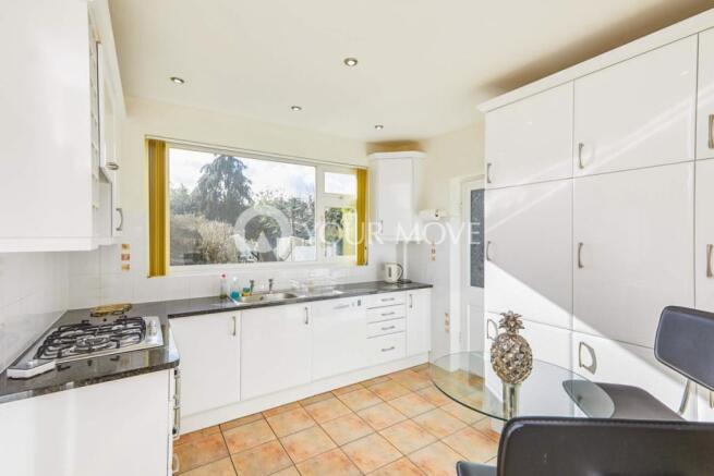 Kitchen/Breakfast Ro