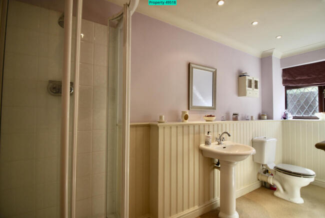 Guest Bedroom Ensuite