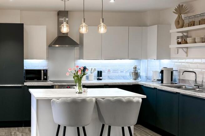 Open Plan Living Room & Kitchen