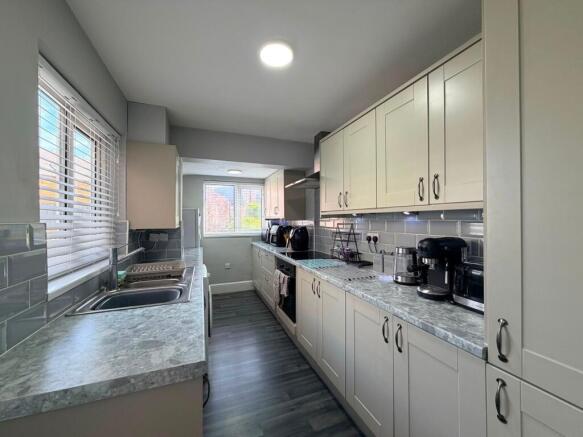 4 bed Terraced for sale Image 6