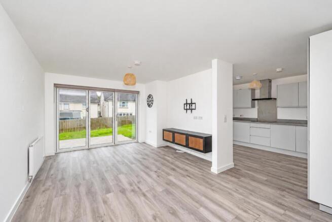 15 Adam Crescent NEW-10.jpg