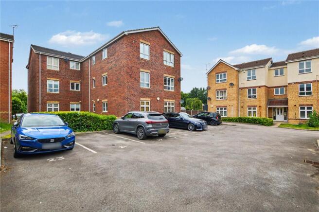 2 bed Apartment for sale Image 11