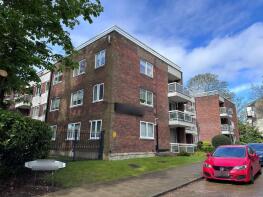 Flat 12, Leamington House, Stonegrove, Edgware HA8 7TN