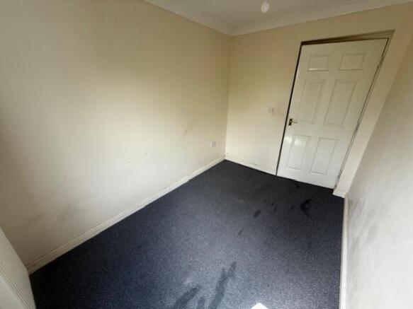 2 bed Flat for sale Image 7