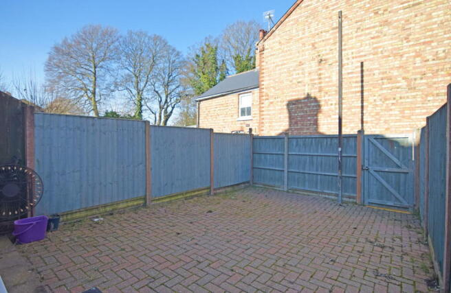 Photo 3