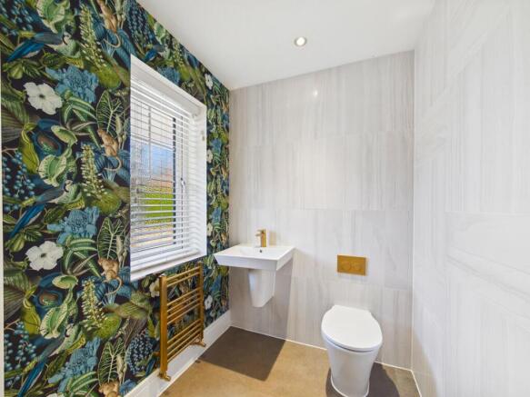 3 bed Semi-Detached for sale Image 4