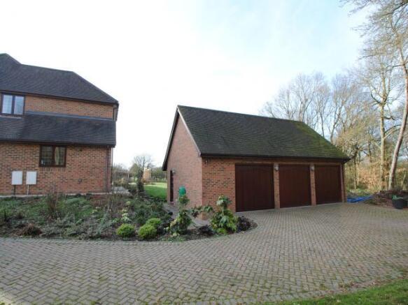 DETACHED TRIPLE GARAGE