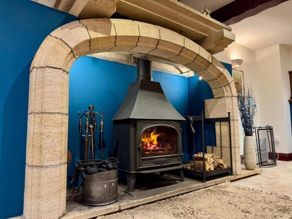 3 bed Barn Conversion for sale Image 4