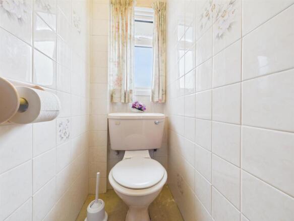 2 bed Terraced for sale Image 9