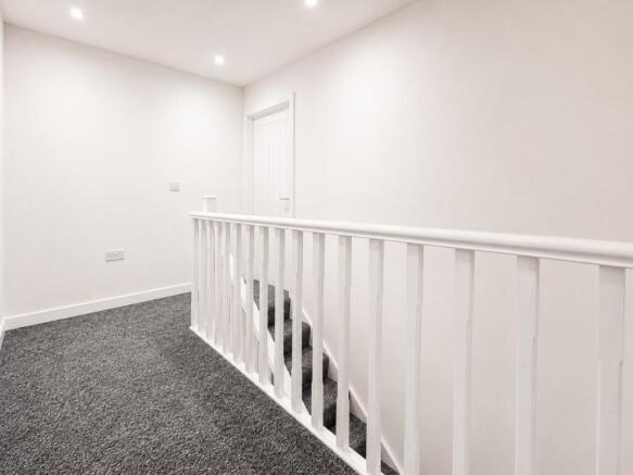 3 bed Detached to rent Image 9