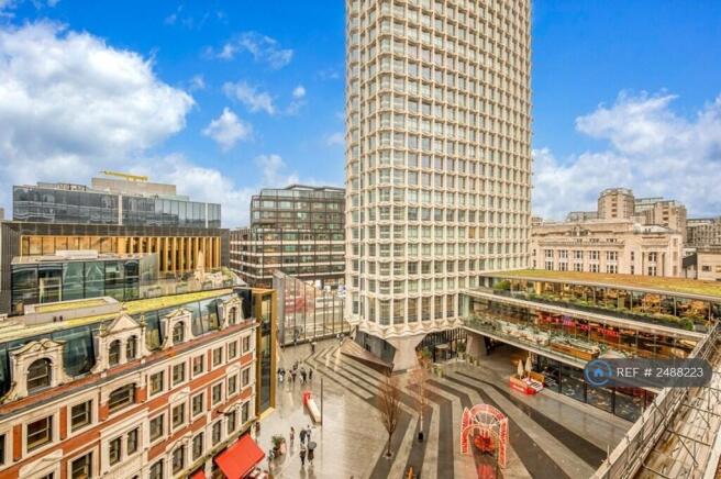 View From Balcony Of St Giles Square