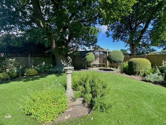 Garden Feature