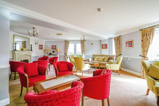 RESIDENTS LOUNGE