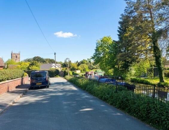 Mill End Lane, Alrewas photo 4
