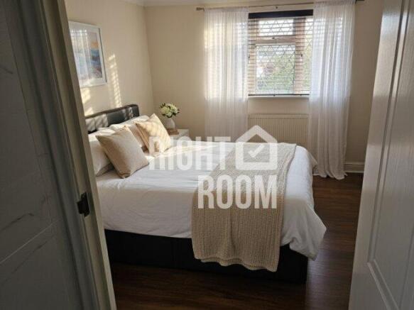 room-1-rosemead-waltham-road-sl6-3nh-1041612