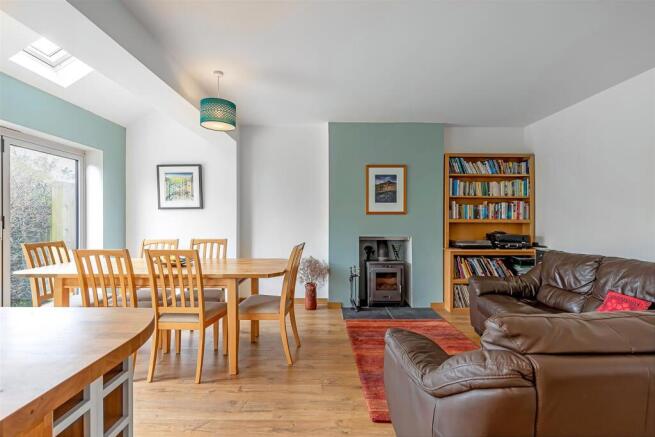 Living & Dining Kitchen