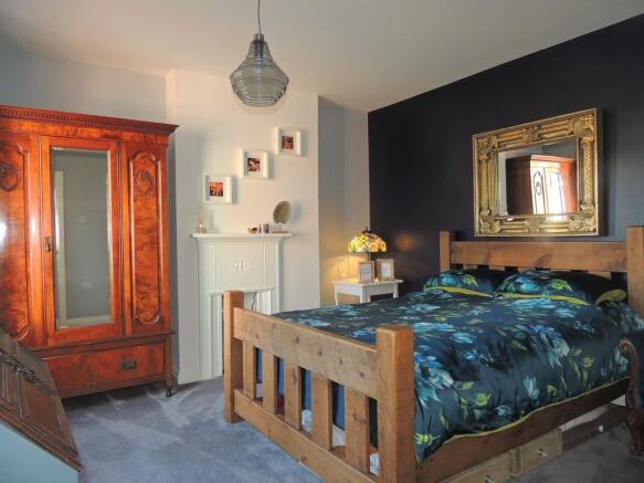 Photo 12