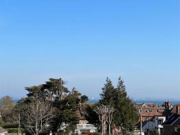 19, High Salterns, Seaview PO34 5AS