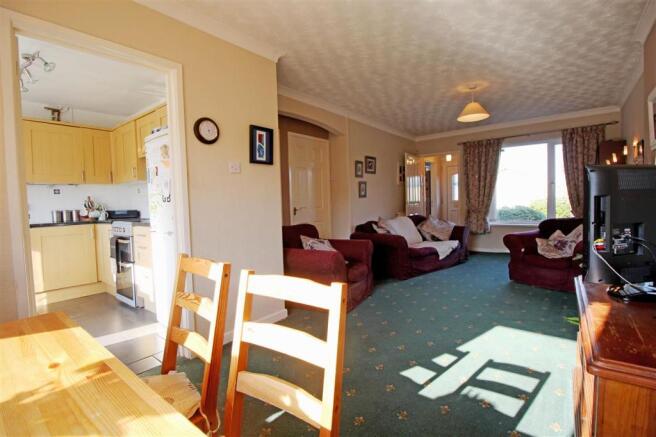 Lounge / Dining Room