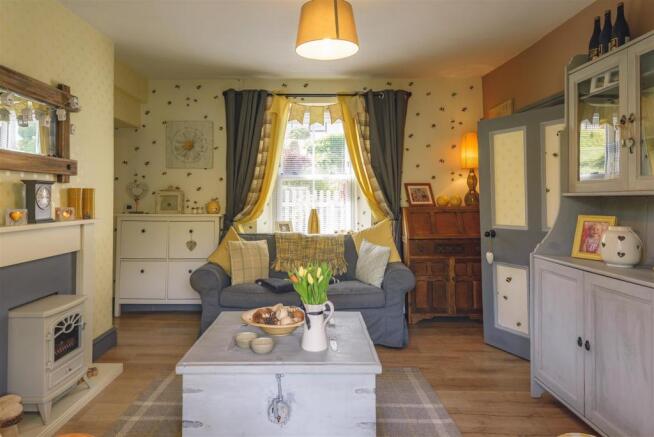 Rose Cottage, Croesyceiliog-8.jpg