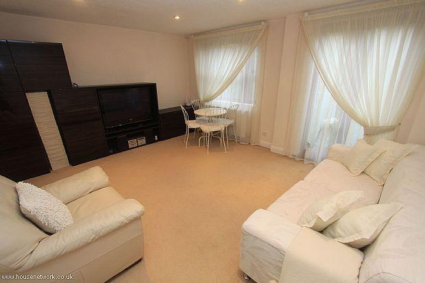 Sitting / Dining Room