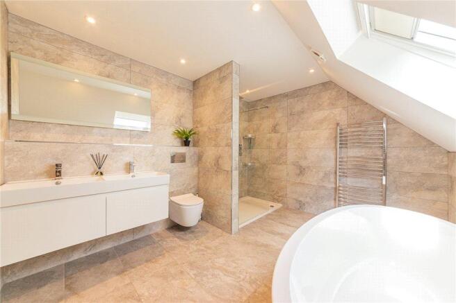 Loft Room En Suite