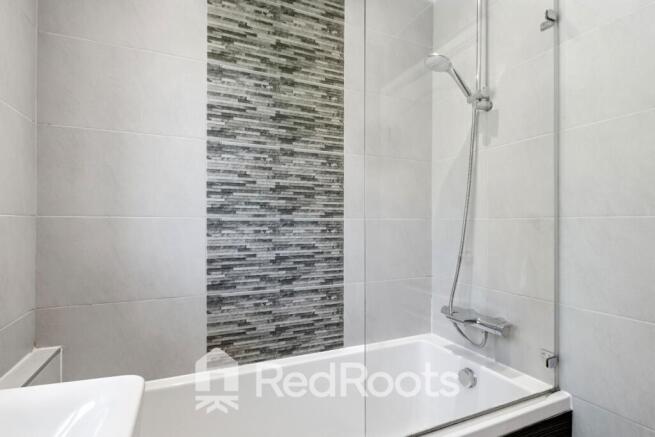 3 bed Semi-Detached for sale Image 12