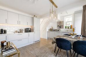 64, Hartfield Road, Chessington KT9 2PW