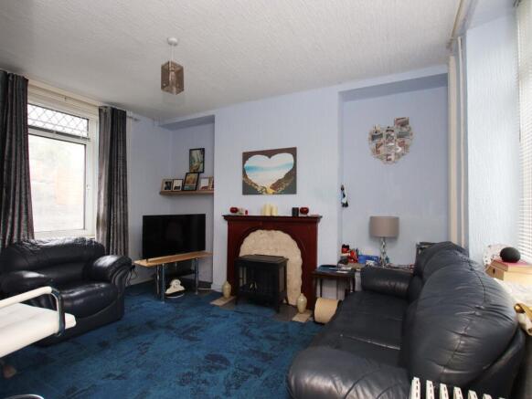 Thomas Street, Clydach Vale, CF40 2AJ photo 3