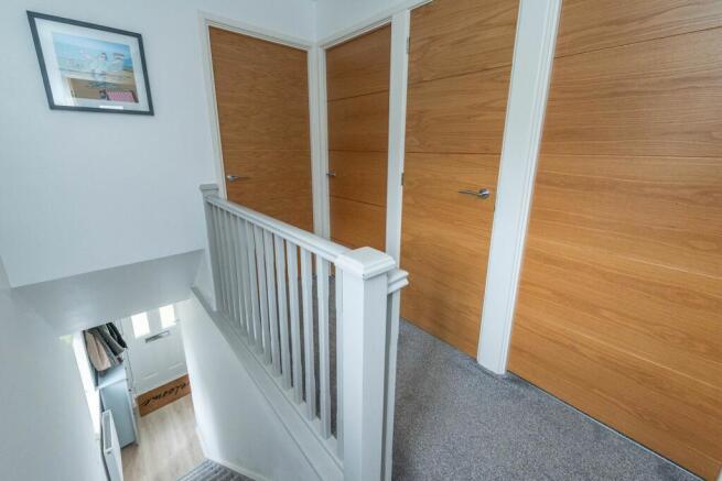 FIRST FLOOR LANDING