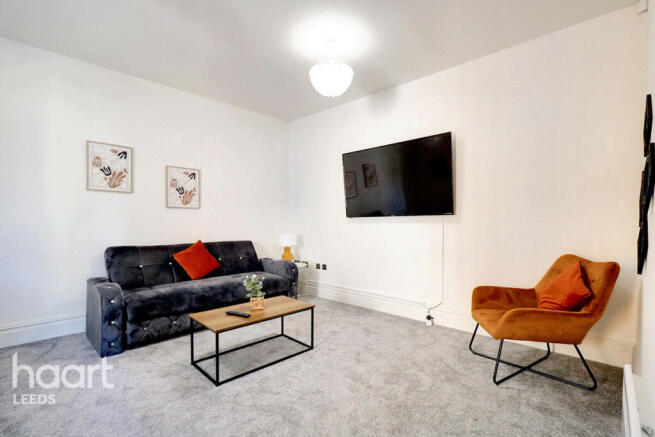 3 bed Town House for sale Image 6
