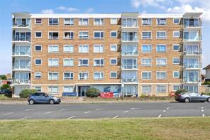 26, Cavendish Court, De La Warr Parade, Bexhill-on-sea TN40 1NP