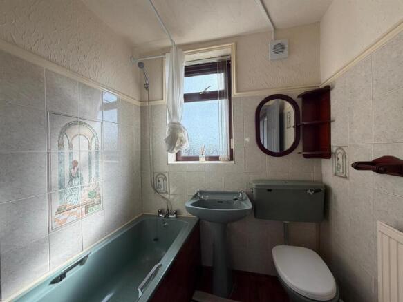 2 bed Terraced for sale Image 6