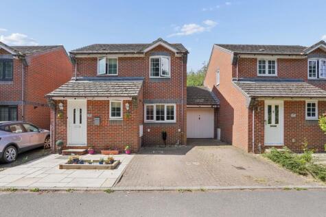 Mackenzie Avenue, Milton, OX14