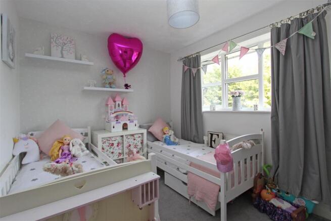 Bedroom 4.jpg
