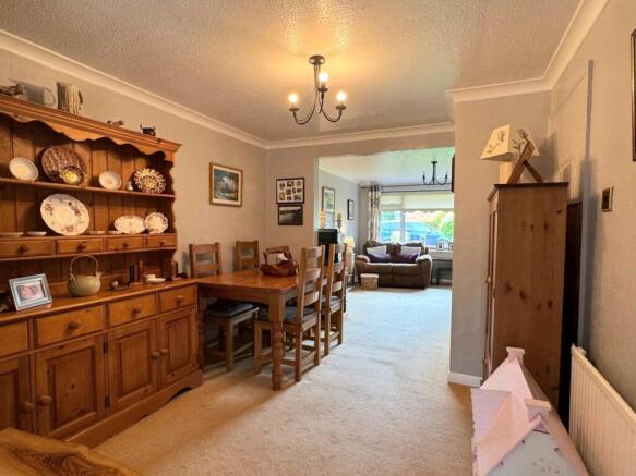 3 bed Semi-Detached for sale Image 5