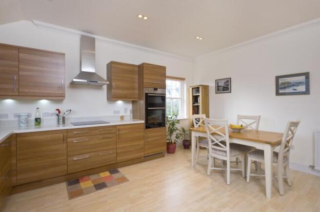 Kitchen/Dining