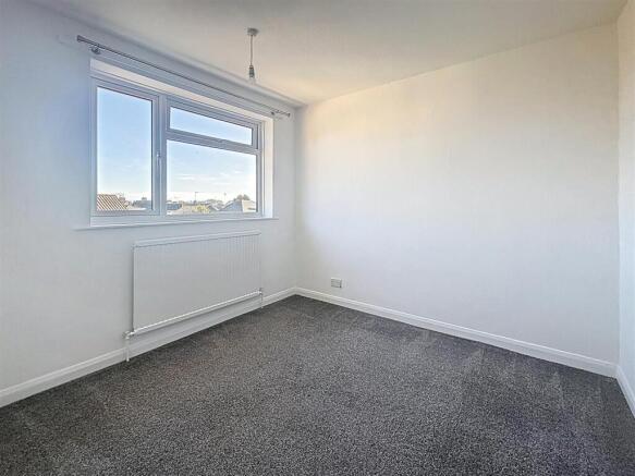 3 bed House for sale Image 11